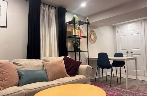 East Galt House | Main st. Studio Apartment in East Galt