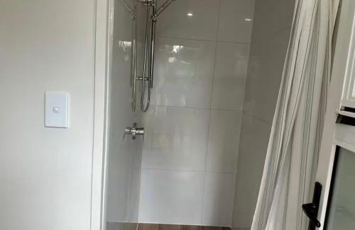 Sunnybank House | Mains Rd studio 带沙发阳光房 M8