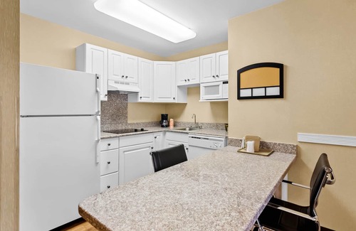 Roanoke Hotel | Mainstay Suites Airport