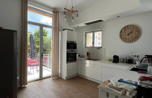 Pontaillac House | Maison 13 Pers, 6 Chambres, 500m Plage de Pontaillac