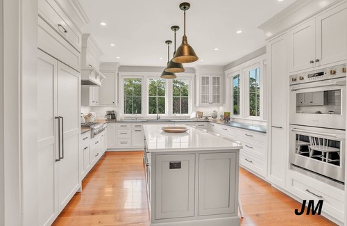 Lagoon Heights House | Maison Calme/Peaceful Home