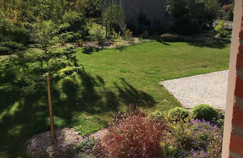 Broons House | Maison de Campagne Entièrement Rénovée, Cheminées, Parc Paysager,41 km de la Mer