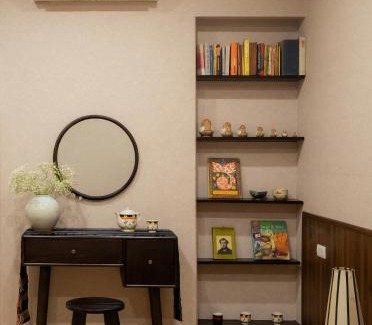 Hang Bai Apartment | Maison de Hue Homestay nestled in the Old Quarter