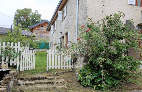 Bons-en-Chablais House | Maison du Xvieme Proche du Lac, Annemasse et Thonon