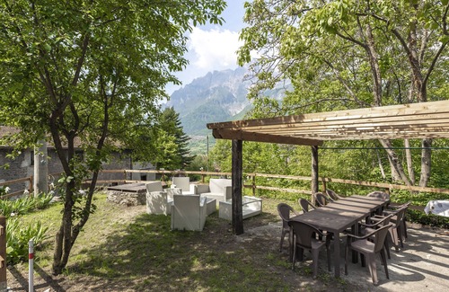 Capo di Ponte House | Maison Enchantée