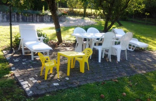 Bransat House | Maison familiale avec jardin et cheminée en pleine campagne - FR-1-489-38