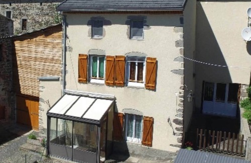 Saint-Nectaire House | Maison Familiale Rurale Proche de Saint Nectaire Dans le Sancy en Auvergne