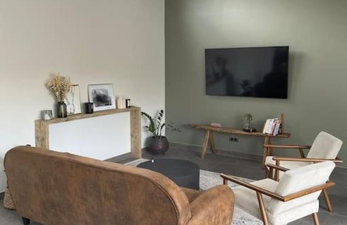 Brive-la-Gaillarde Villa | Maison type loft, spacieuse et atypique