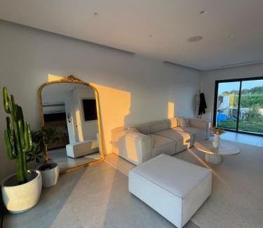 Saint-Mard Villa | Maison villa St mard Paris