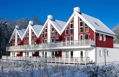 Bad Saarow House | Maisonette-Apartment „Bornholm“ 103m² für 6 Pers. im Schlosspark Bad Saarow, Sauna, Whirlpool und Kamin