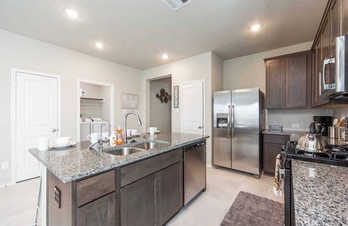 Sienna Plantation House | Majestic Arbor Trail Retreat: A Cozy Castle Experience Awaits You Today! #41144