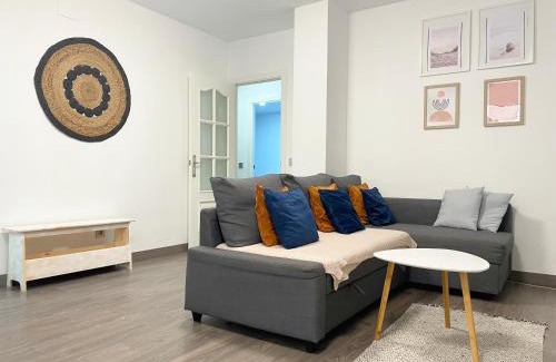 La Malagueta Apartment | MalagadeVacaciones - Maestranza 8