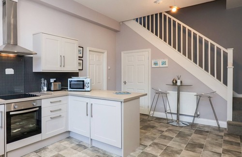 Alnmouth Cottage | MALCOLM MILLER HOUSE, pet friendly, with a garden in Alnmouth
