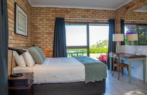 Maleny Hotel | Maleny Views Motel