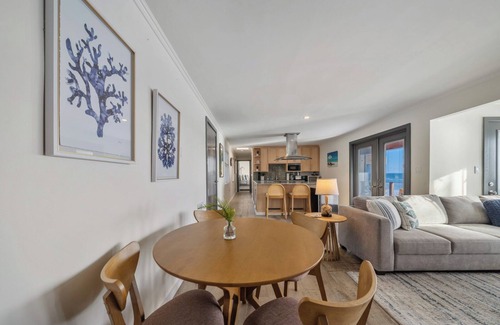 Malibu House | Malibu Beach house - private beach access - 1bdr