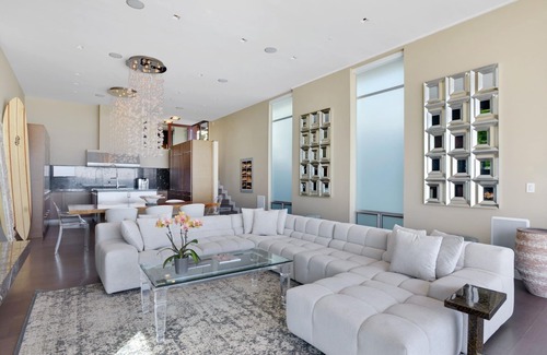 Malibu House | Malibu Modern Beach House - Rooftop Deck - On a Private Sandy Beach!