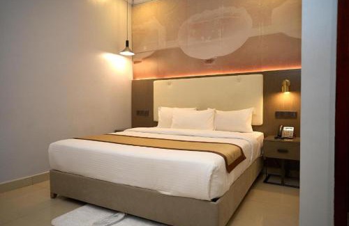 Central Equatoria Hotel | Mallie Stays