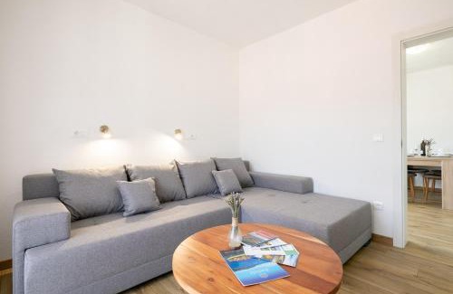 Brna Apartment | Maloa One Bedroom 2
