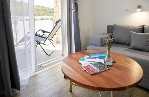 Brna Apartment | Maloa One Bedroom 2