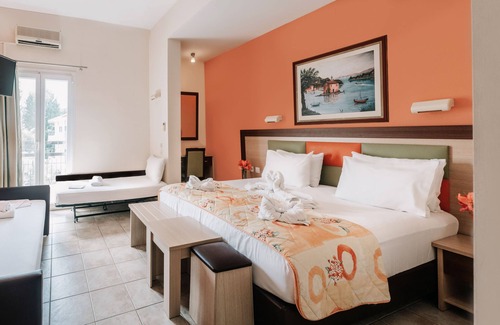 Gouvia Hotel | Maltezos