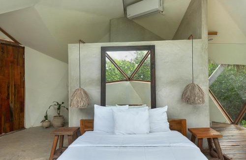 Zona Hotelera Hotel | Mamasan Treehouses & Cabins