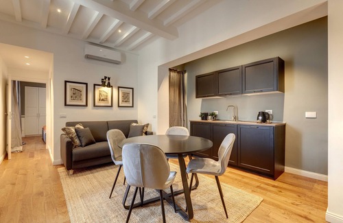 Sant' Ambrogio Apartment | Mamo Florence - La Badessa Apartment