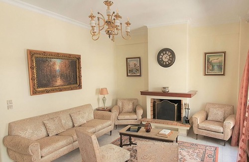 Zavlani Apartment | MANDO PATRASSO - Classical apartment in the center of Patras