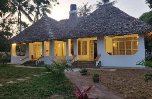 Kilifi Villa | Mangos Villas - Lucia