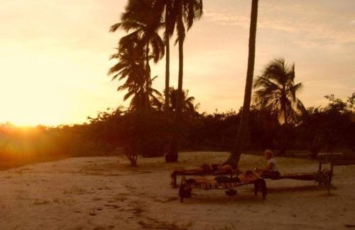 Mafia Island Bed & Breakfast | Mangrove Beach Bungalows