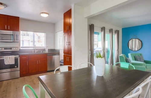 Central Mission Beach Condo | Manhattan Shores 3