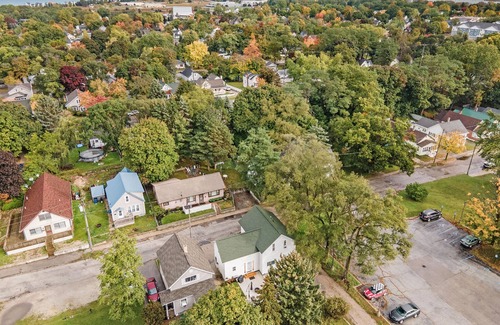 Manistee House | Manistee Charm: Minutes from Beach & Downtown