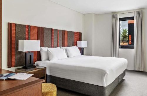 East Perth Apartment | Mantra on Hay Perth