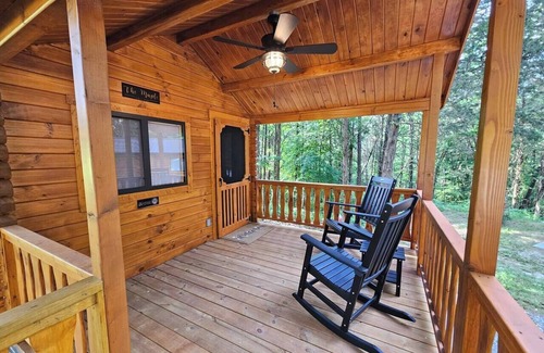 Madison House | Maple Cabin at Lost Trails