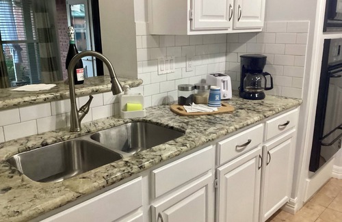 Atascocita House | Maple House w/Private Jacuzzi Near IAH