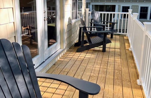 Beulah Cottage | Maple Nest Cottage-Carriage House- Crystal Lake