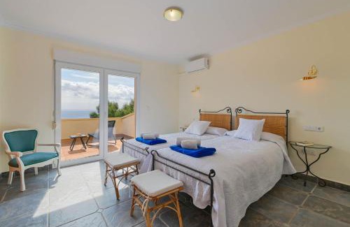 Mar Azul Villa | Mar Azul by Aguilarent