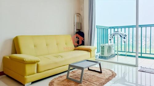 Bandung Apartment | Marbella 2BR Apt Pool & Wi-Fi