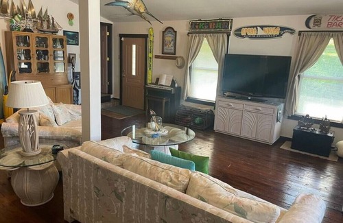 Kuttawa House | Marc`s Museum at Lak · Marc`s Museum at Lake Barkley
