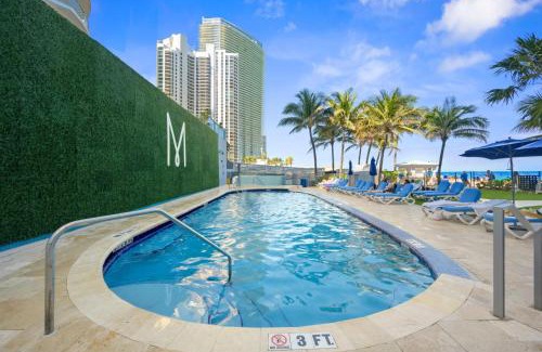 Sunny Isles Beach Apartment | Marenas Resort PRIVATE UNIT daily refresh not included
