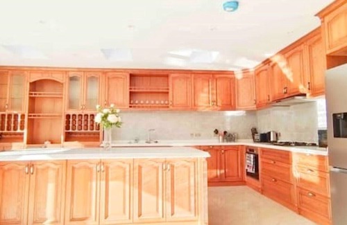 Harrow Villa | Marigold Villa