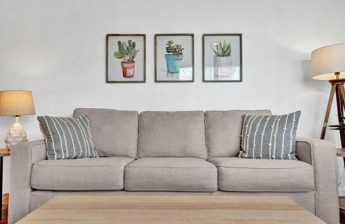 Hollywood South Central Beach Apartment | Marine Villas # 4