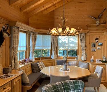 Bodensdorf Villa | Maris Luxus-Chalet Gerlitzen 1720m