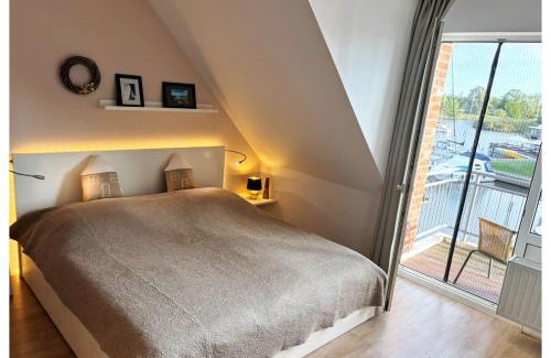 Ueckermuende Apartment | Maritimes Apartm im Yachthafen der Lagunenstadt Ueckermünde