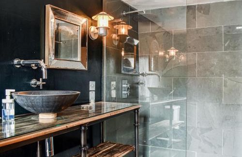 Knaresborough House | Market Place View