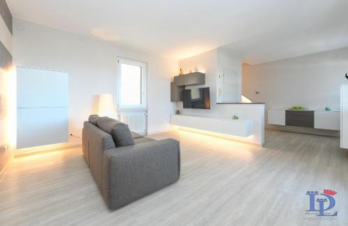 Desenzano del Garda House | Marriott H2o Green Residence with 3 pools DesenzanoLoft Official Partner Homes & Villas by Marriott Bonvoy