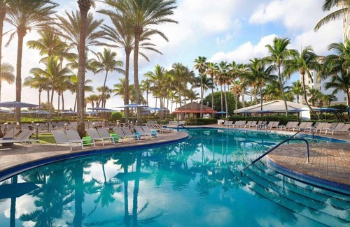 Palm Beach Shores Resort | Marriott's Ocean Pointe Studio Ocean Side