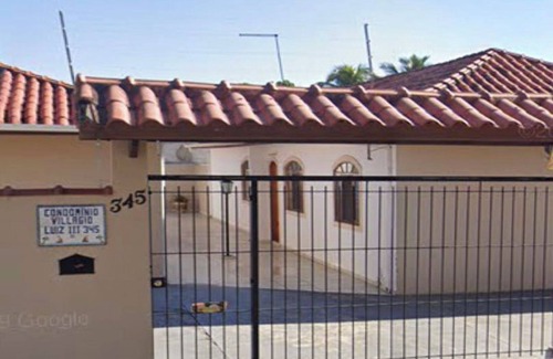 Martim de Sa House | Martim de Sá beach, 350 meters from the waterfront, Caragua.
