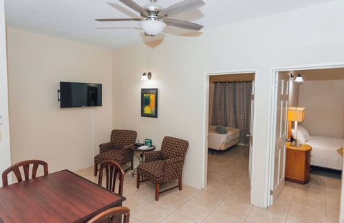 Potters Village Apartment | Martin's Way@Potters Village 2 Bedrooms Apartment