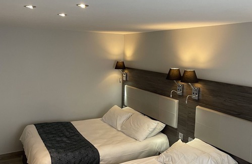 Quartier de la Folie-Mericourt Hotel | Mary's Hotel République