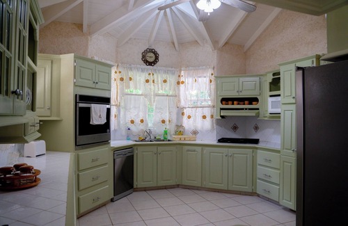 Paynes Bay Villa | Marzalea 2 bd Villa by ZenBreak